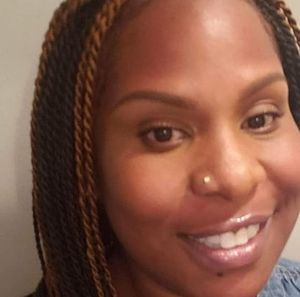 Meet your Posher, Ebony